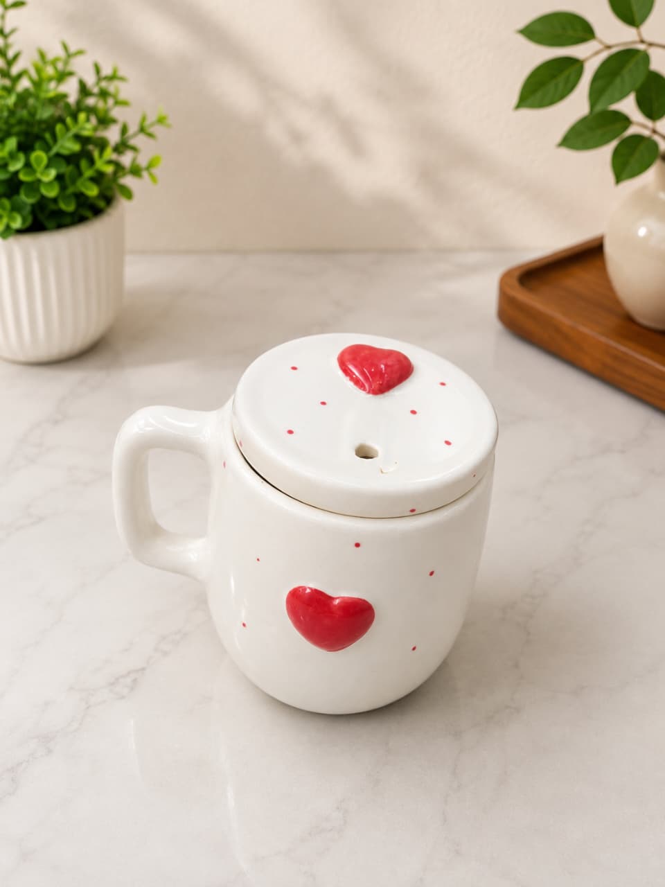 Elegant Ceramic Mug with Lid