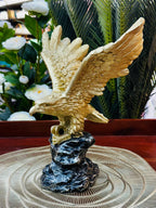 Vanguard Swift Crest – Luxury Accent Eagle Sculpture